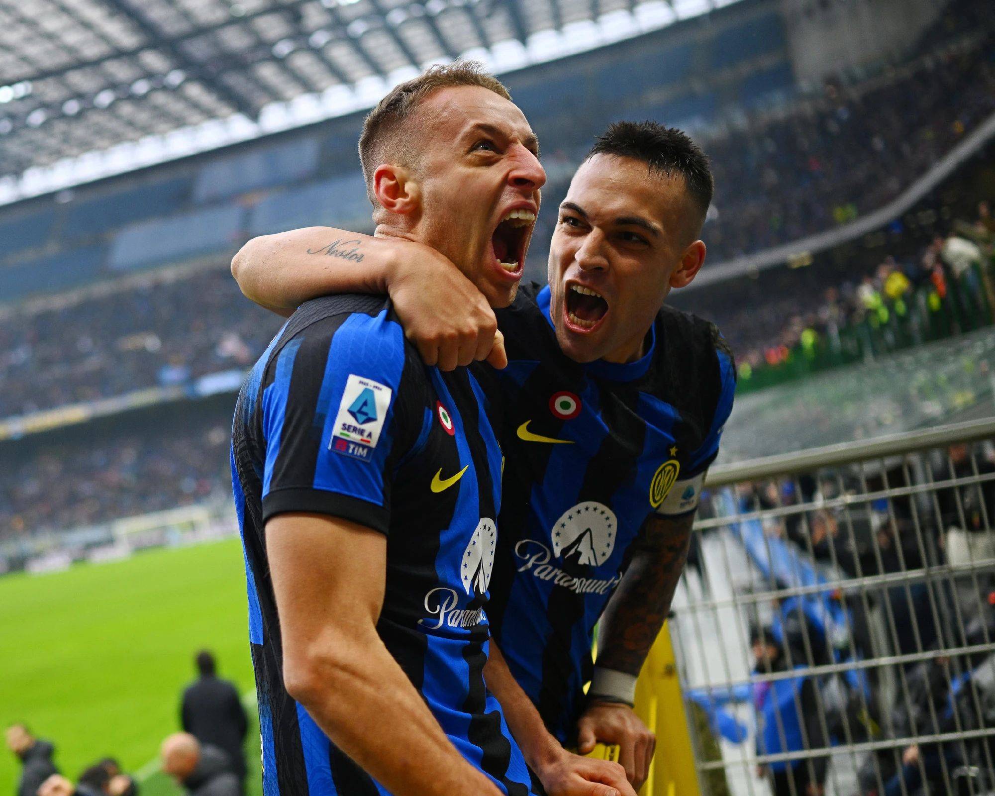 犀利攻击成 犀利攻击成