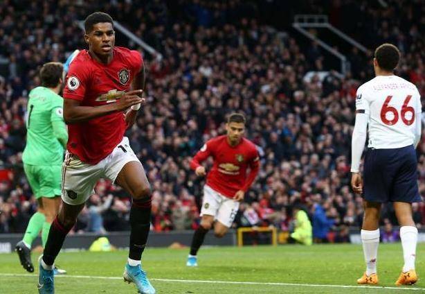 于纽卡斯尔 于纽卡斯尔